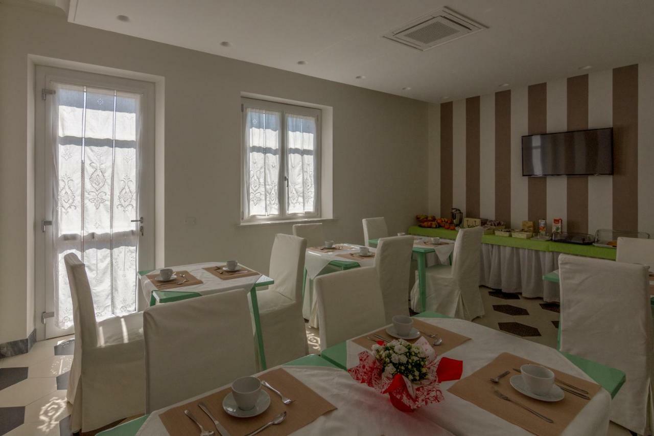 Merlo D'Oro Карара Екстериор снимка